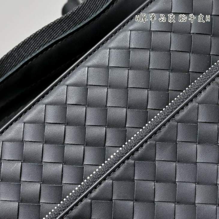 Picture of Bottega Veneta Mens Bags _SKUfw209395504fw